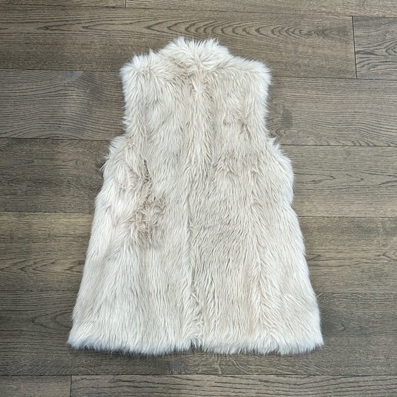 Banana Republic | Cream Faux Shearling Vest | Size Extra Small - Picture 3 of 5